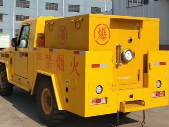 祥符凯龙爆破器材运输车：保障爆破任务的安全运行